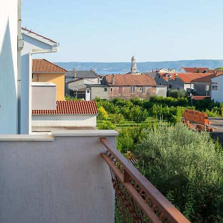 Apartman Dugec Kaštela Exterior foto