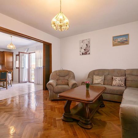 Apartman Dugec Kaštela Exterior foto