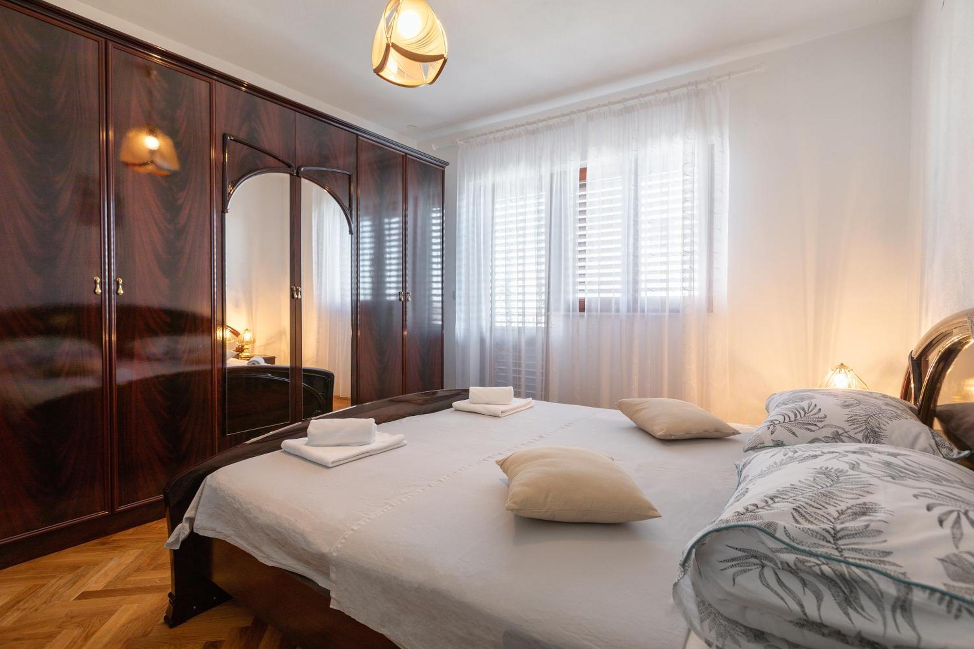 Apartman Dugec Kaštela Exterior foto