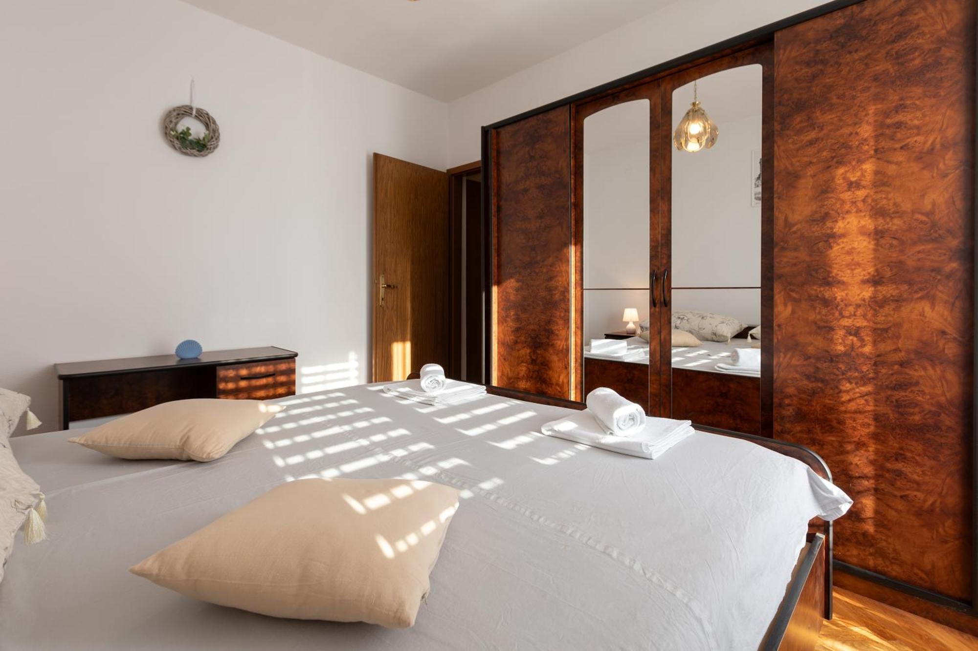 Apartman Dugec Kaštela Exterior foto